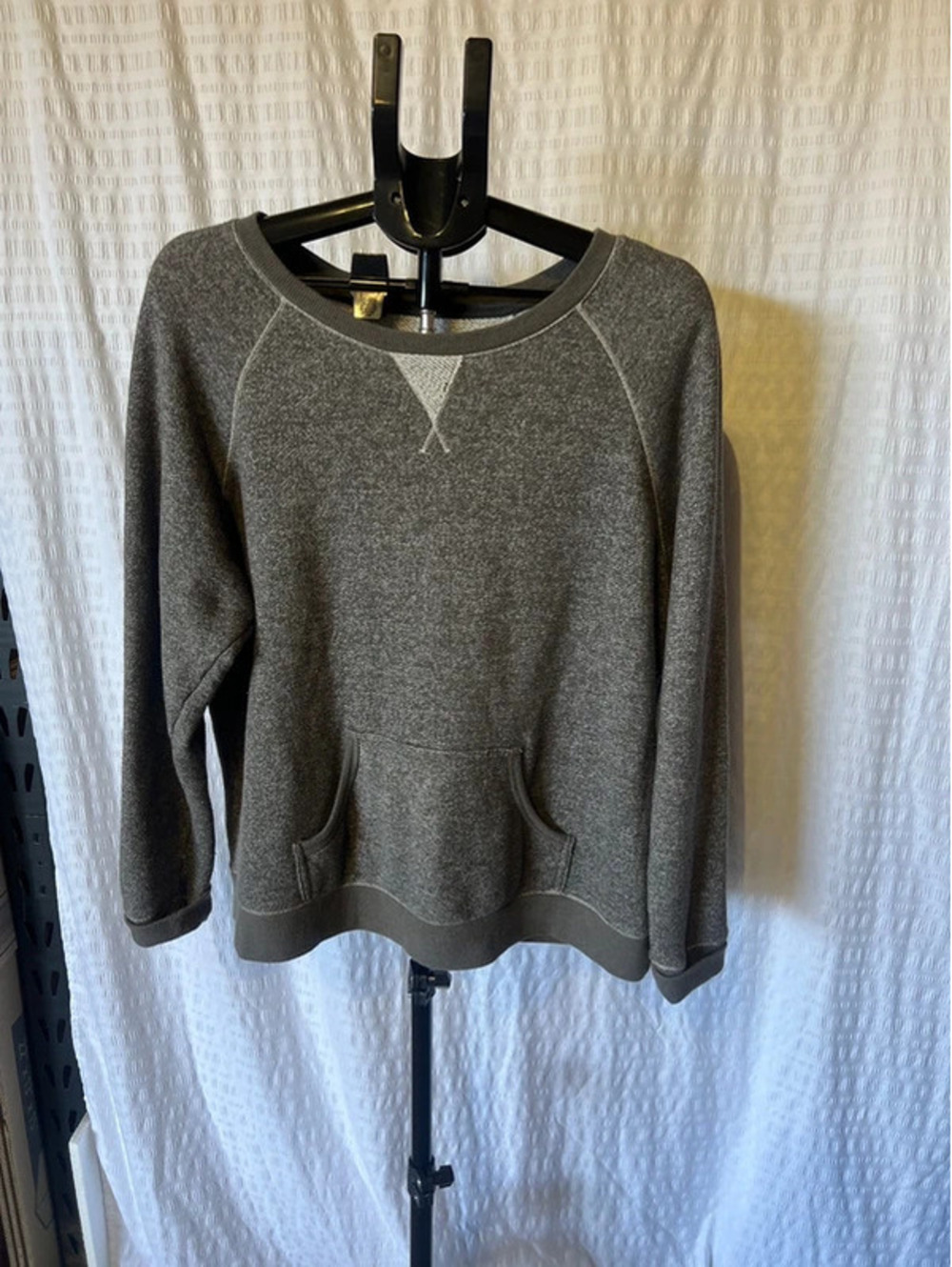 Made for Life XL Gray Crew with Pocket